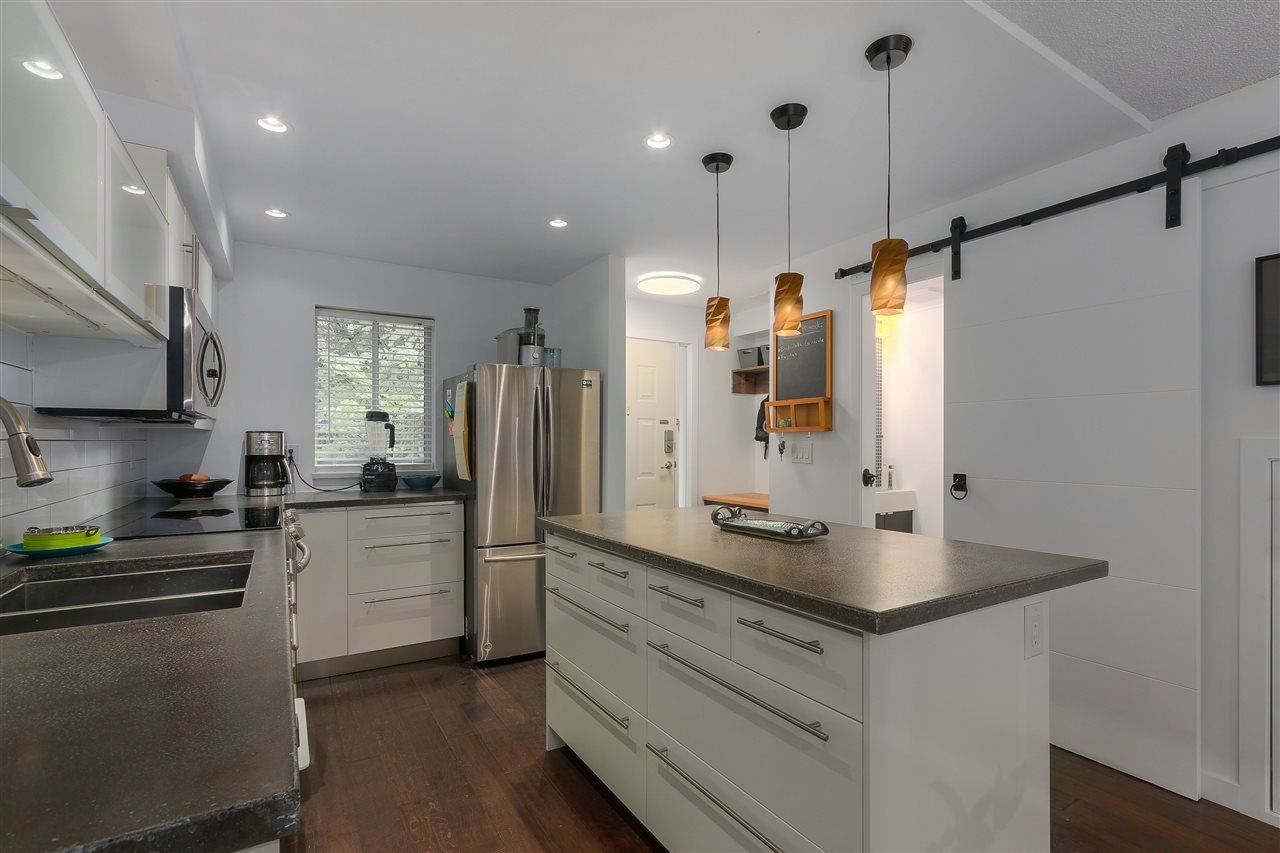 16-2978 Walton Ave
