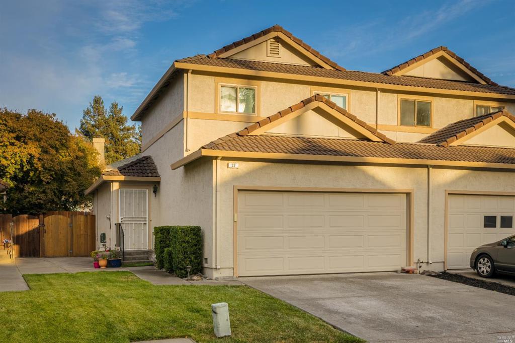 32 FREEDOM PL