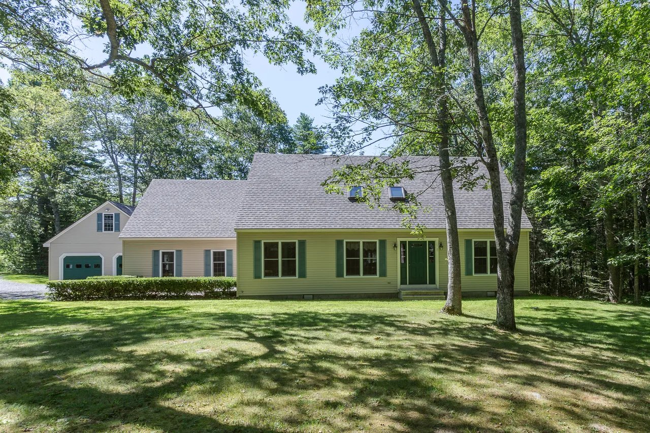 Home For Sale – 9 Knickercane Road, Boothbay, Maine
