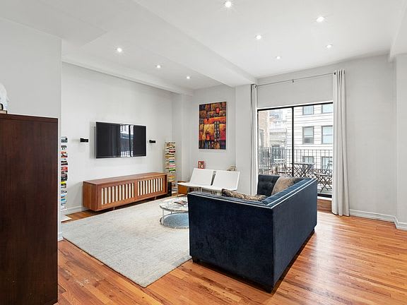 176 Broadway	Unit: 11F