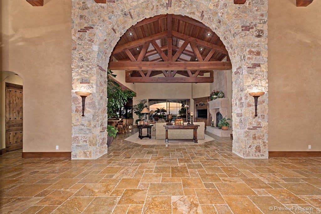 4552 Rancho Del Mar Trl