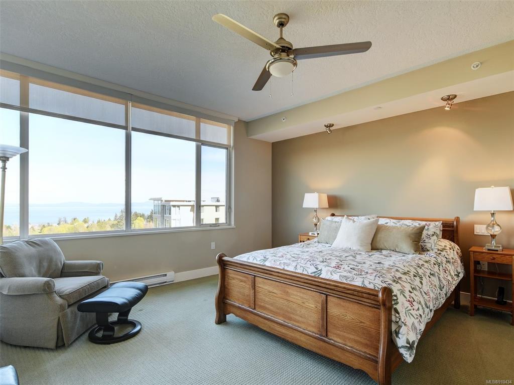 302-748 Sayward Hill Terrace