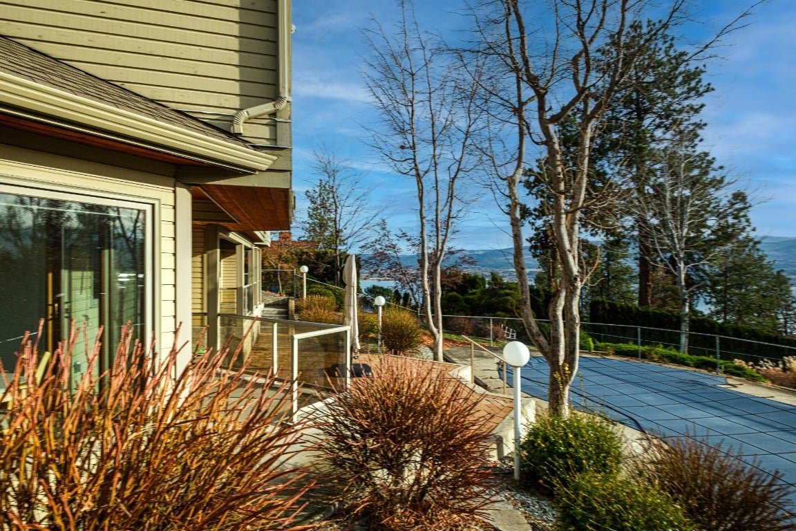707 Brookfield Ct