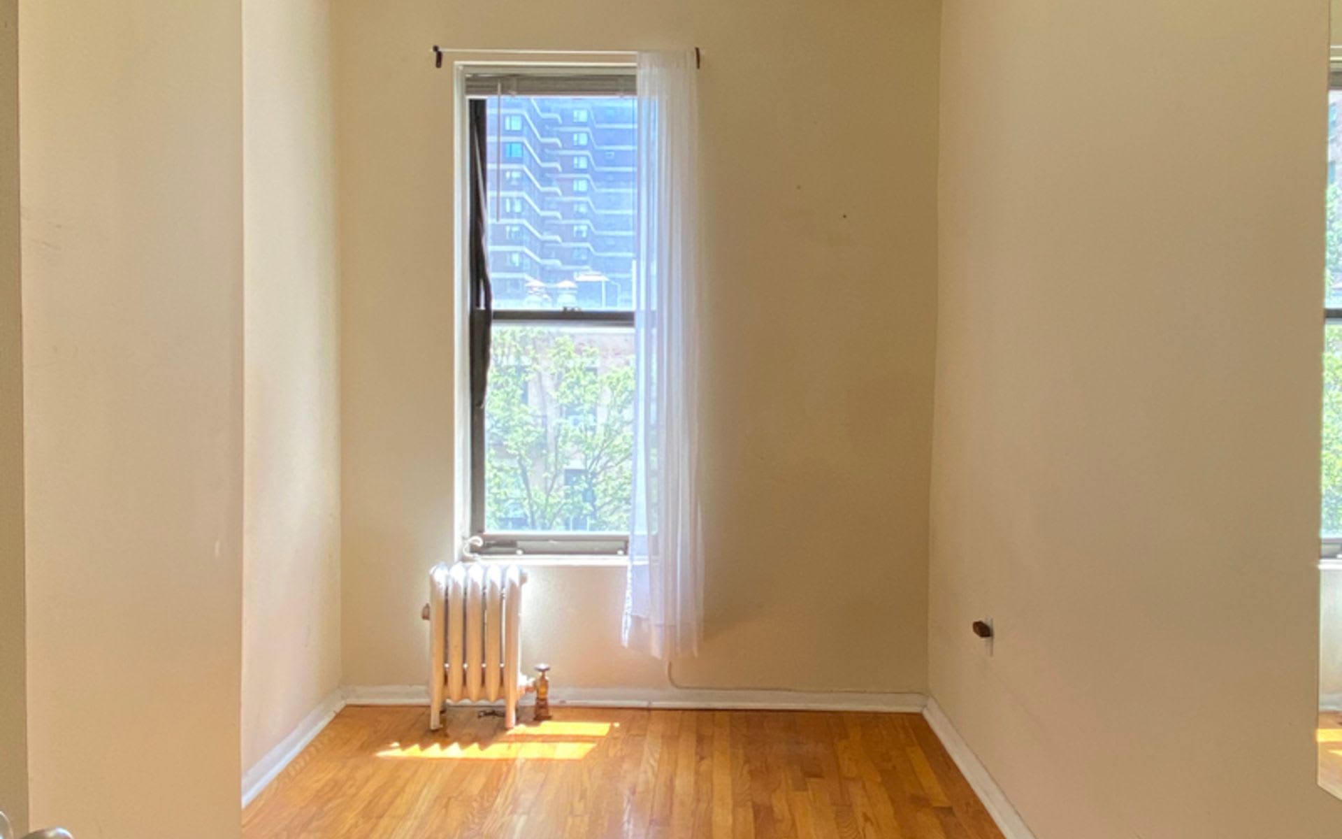 357 East 58th St, #3E