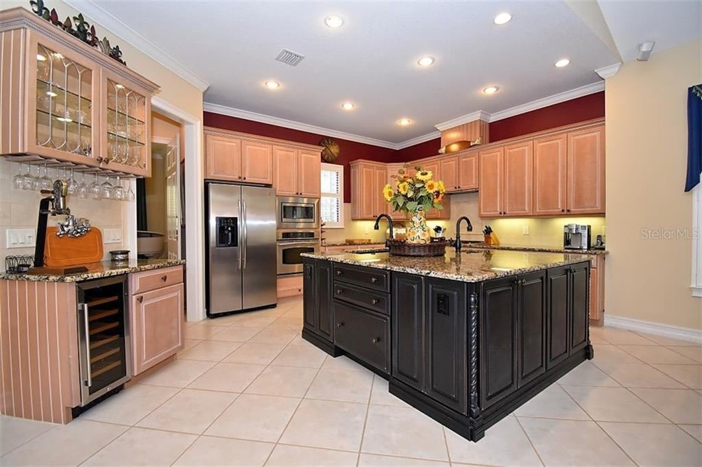 413 Arbor Ct