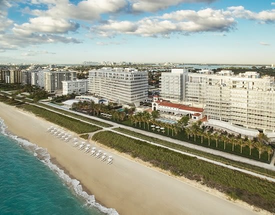 Four Seasons at the Surf Club 