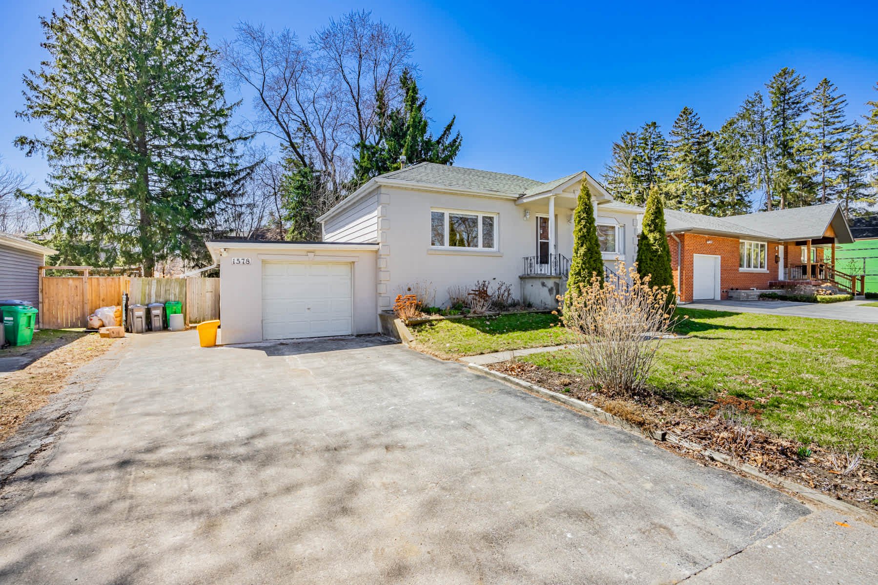 1578 Kenmuir Avenue