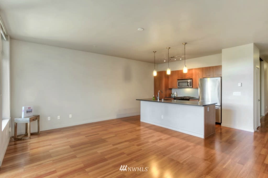2960 Eastlake Ave E, #111