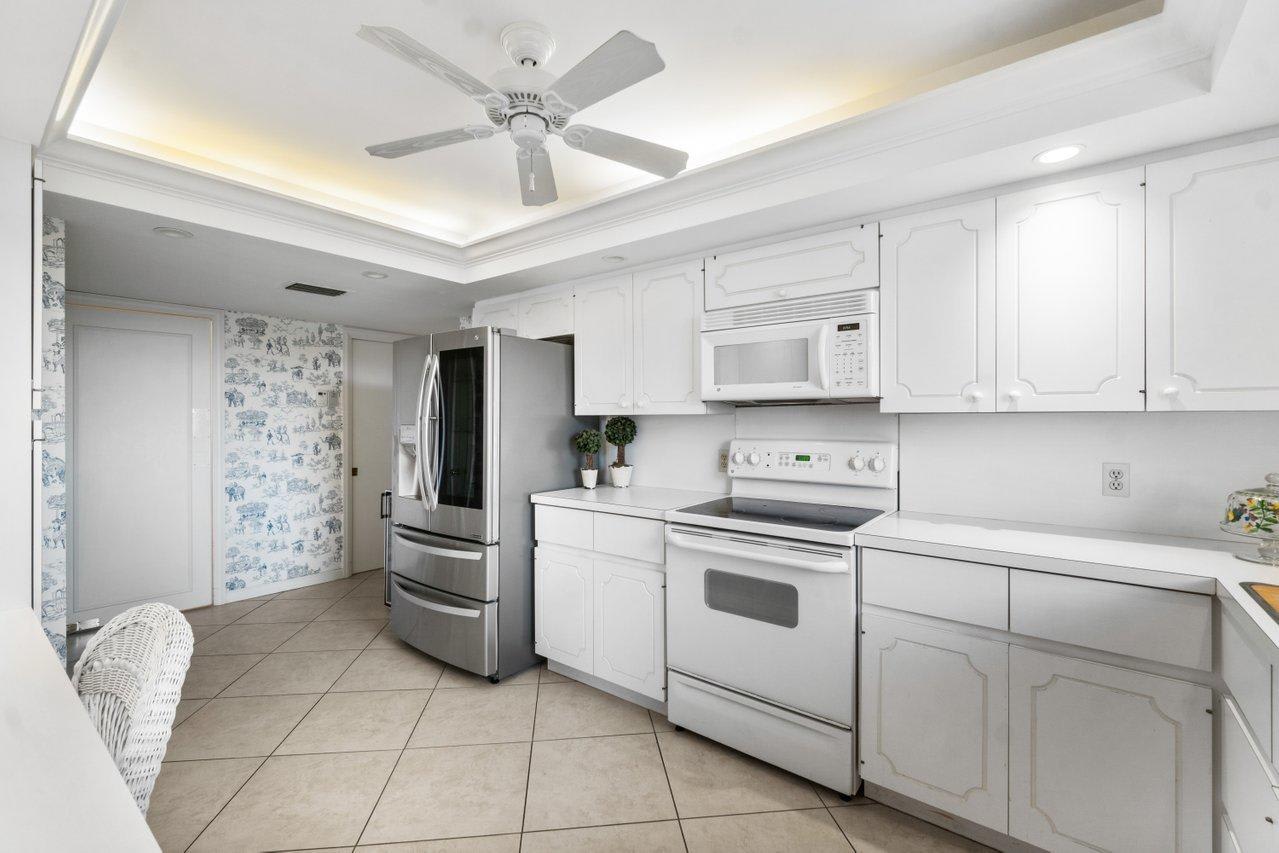 2150 S Ocean Blvd #1F