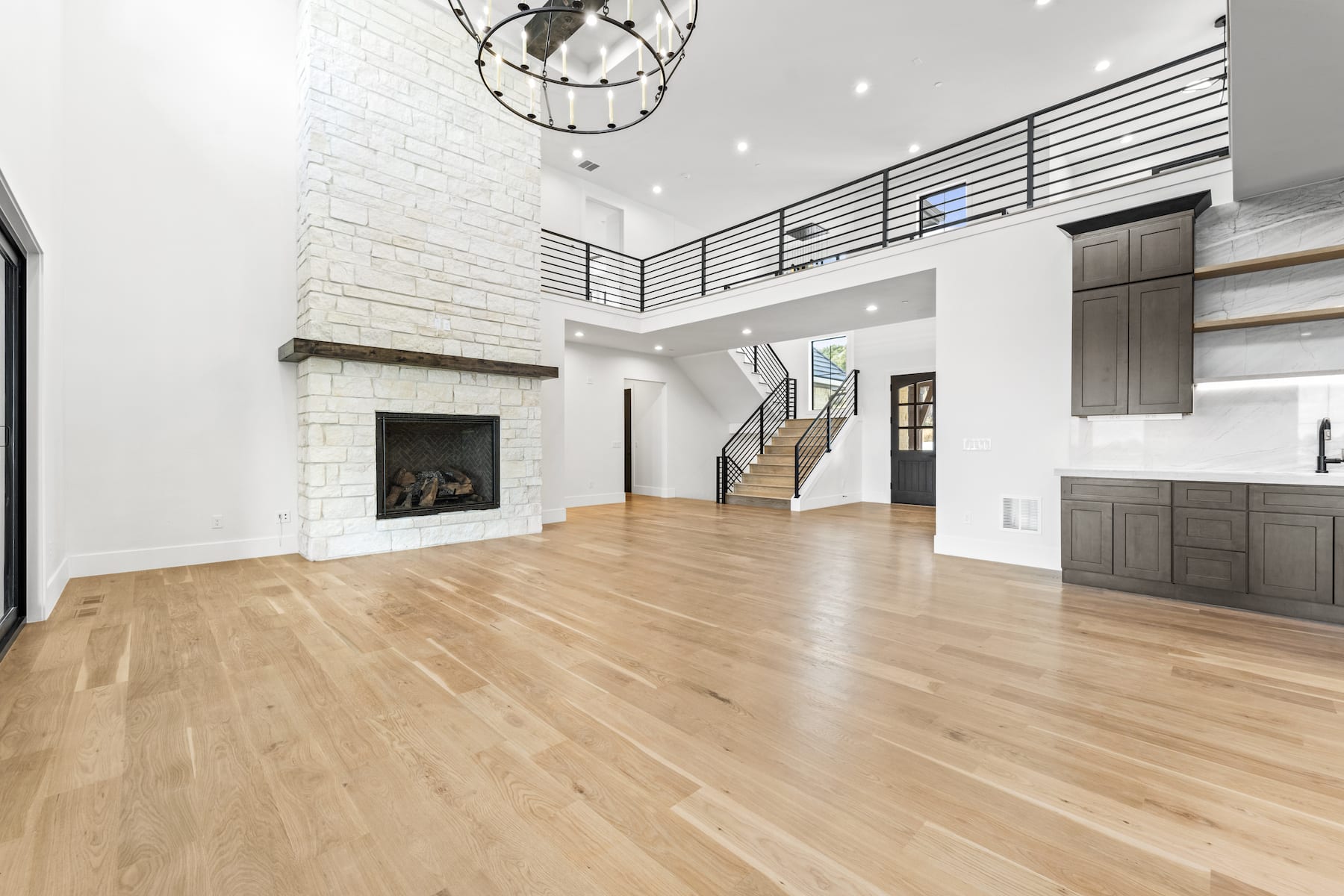 10601 Leonardo Place
