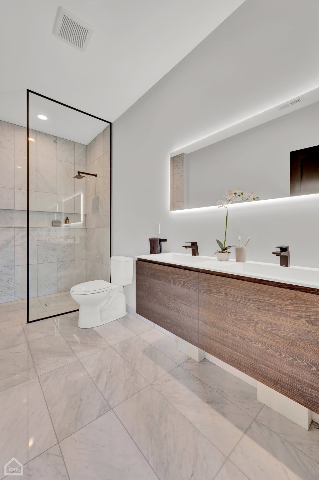 1232 N. Bosworth #401