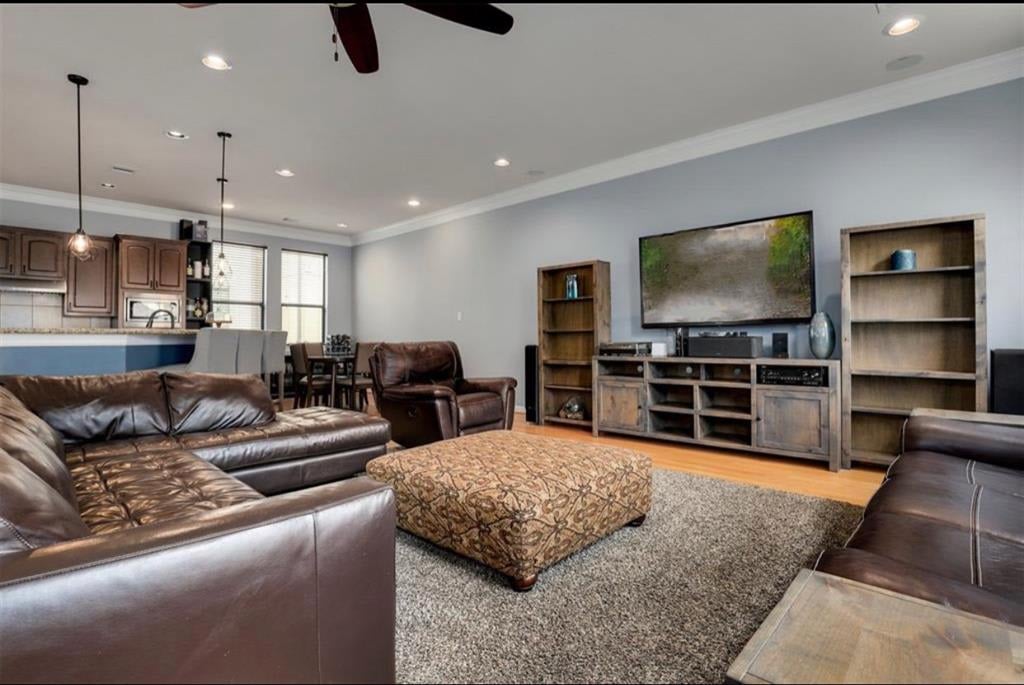 5506 Lunia Ln