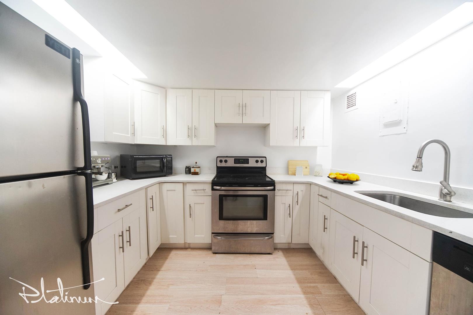 71 Leonard Street, Apt 5