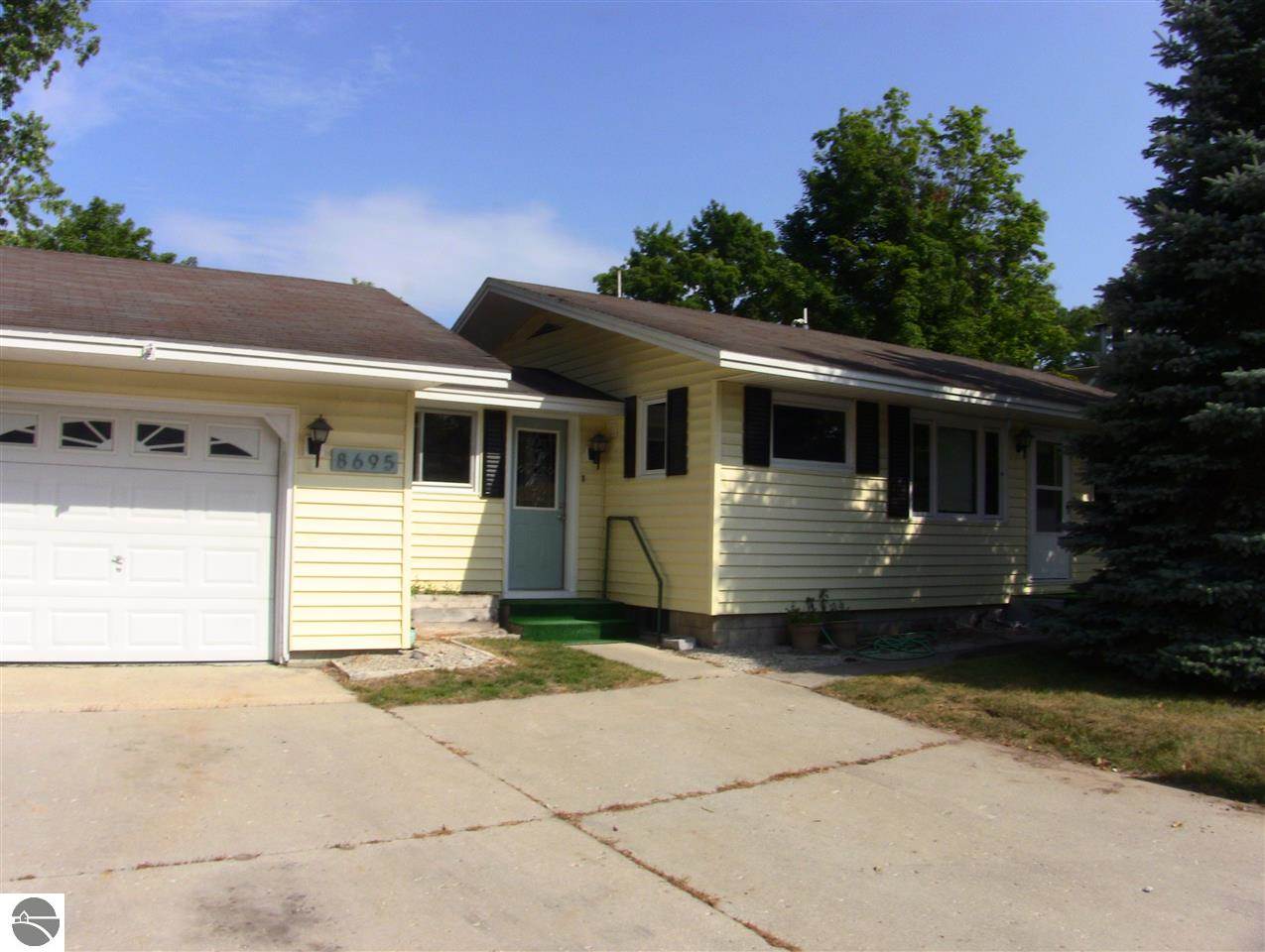 8695 S Maple City Rd