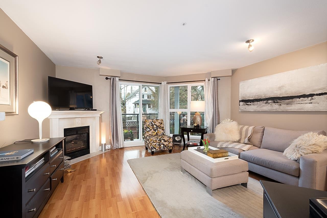 205-2212 Oxford St