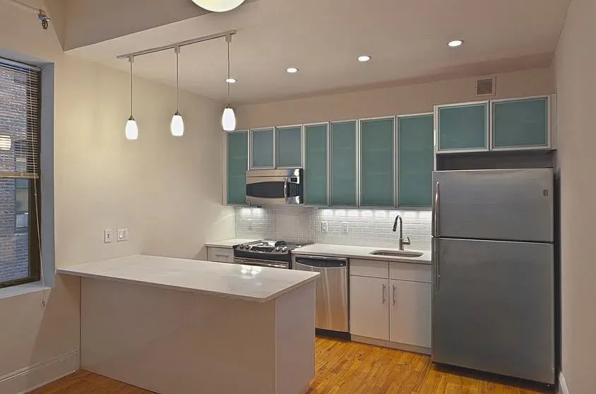 56 Court St #4B