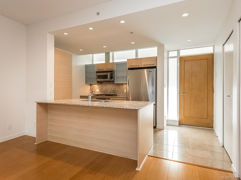 203-66 Songhees Rd, Victoria