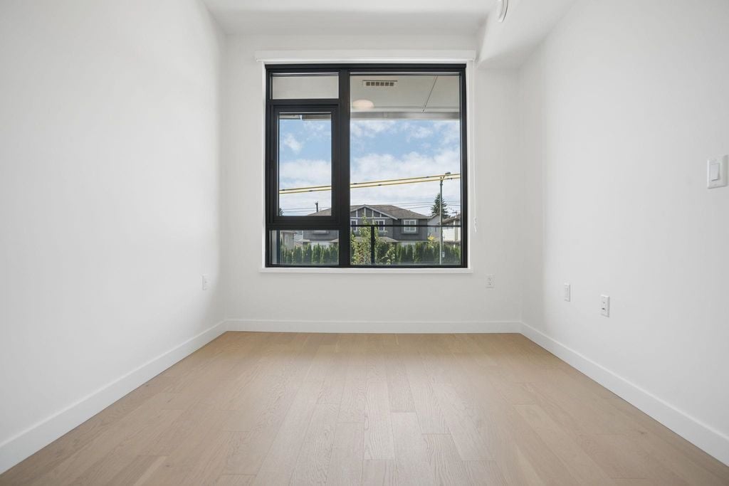 8398 Oak Street 208, Vancouver