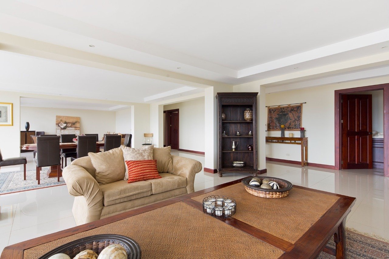 Spacious Mountain View Condo, Escazu, San Jose