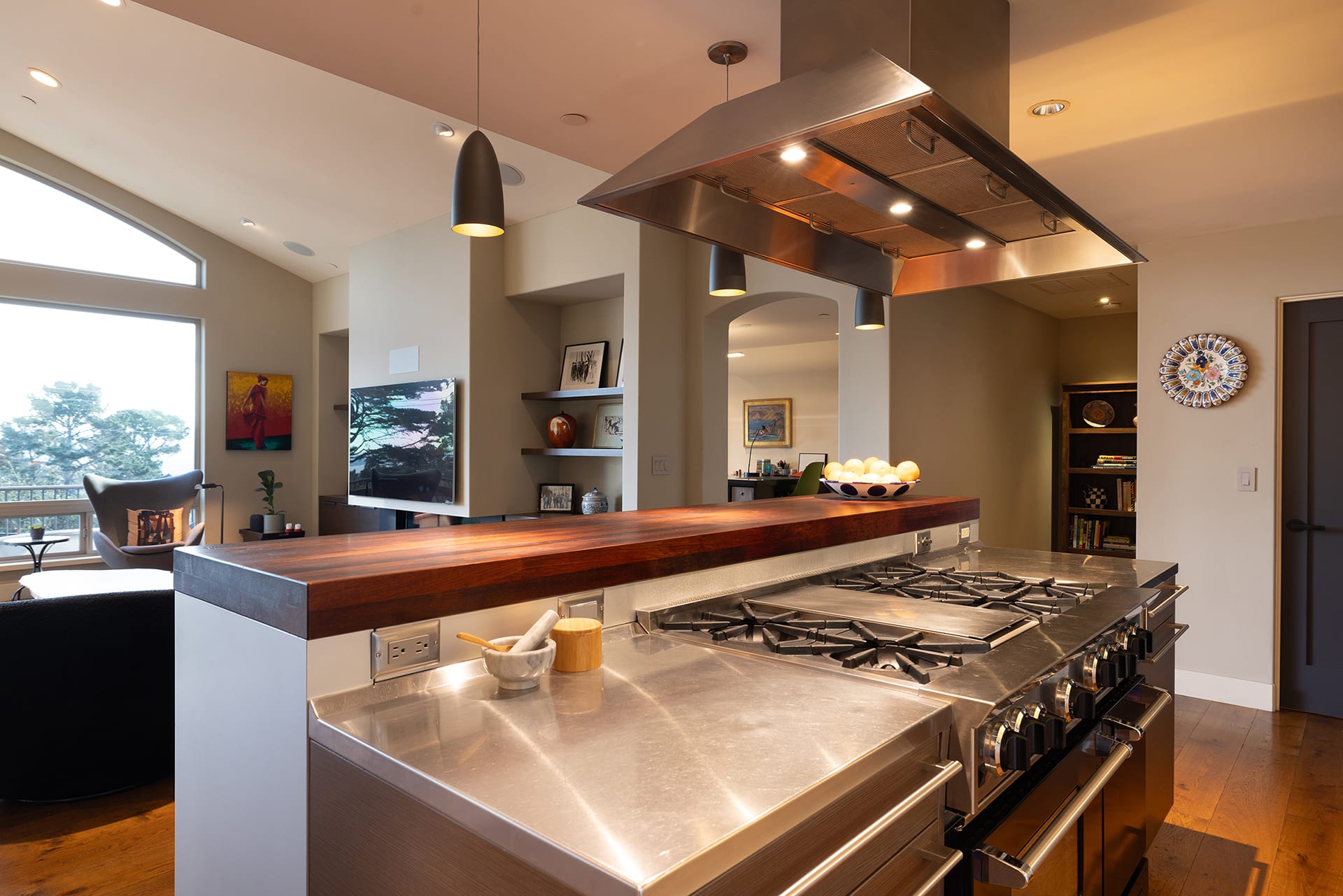 Modern Monterey Paradise - 700 Fernwood Ave