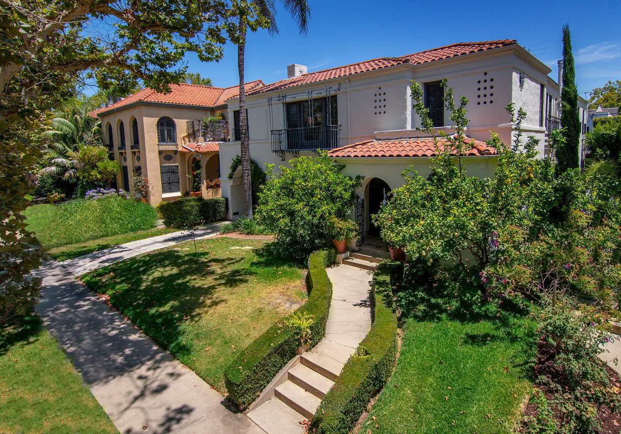 112 S Orange Dr