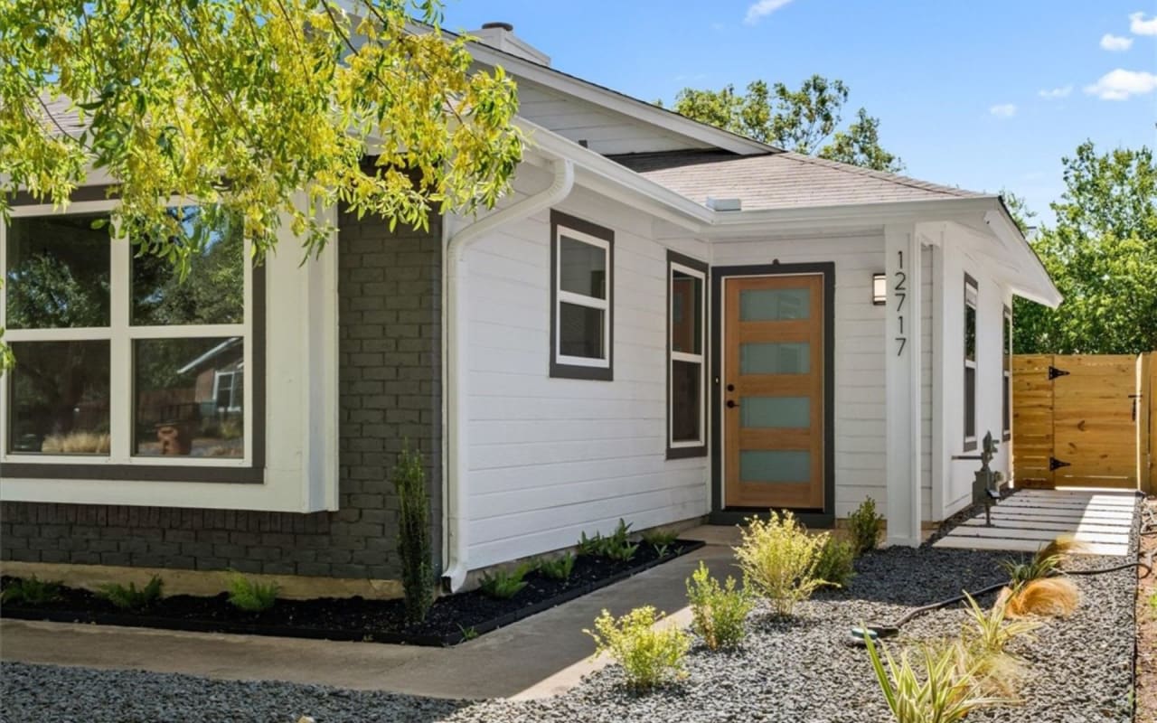 12717 Covington Trail