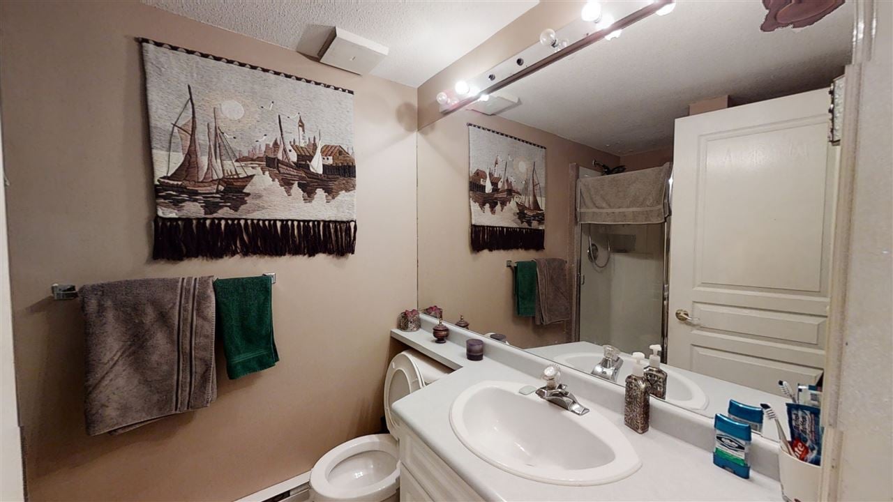 205-13955 Laurel Dr