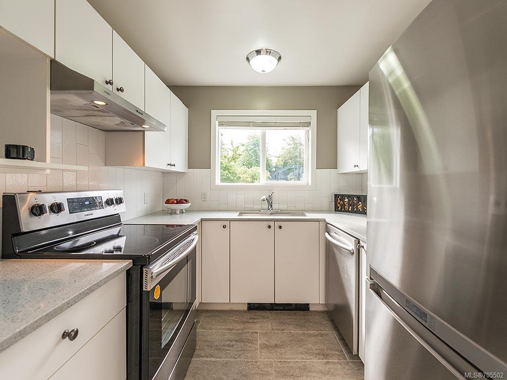208-894 Vernon Ave