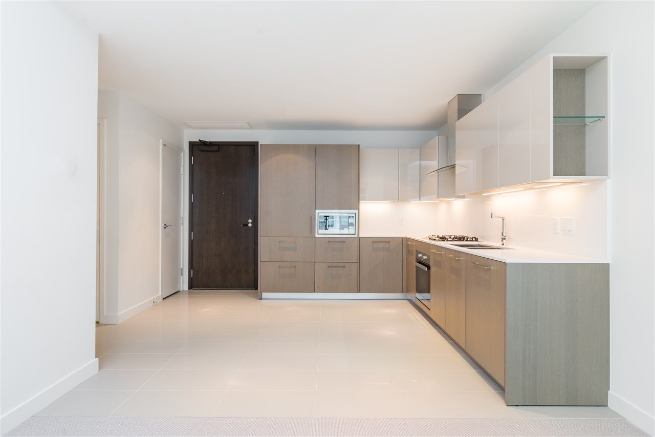 202-6611 Pearson Wy