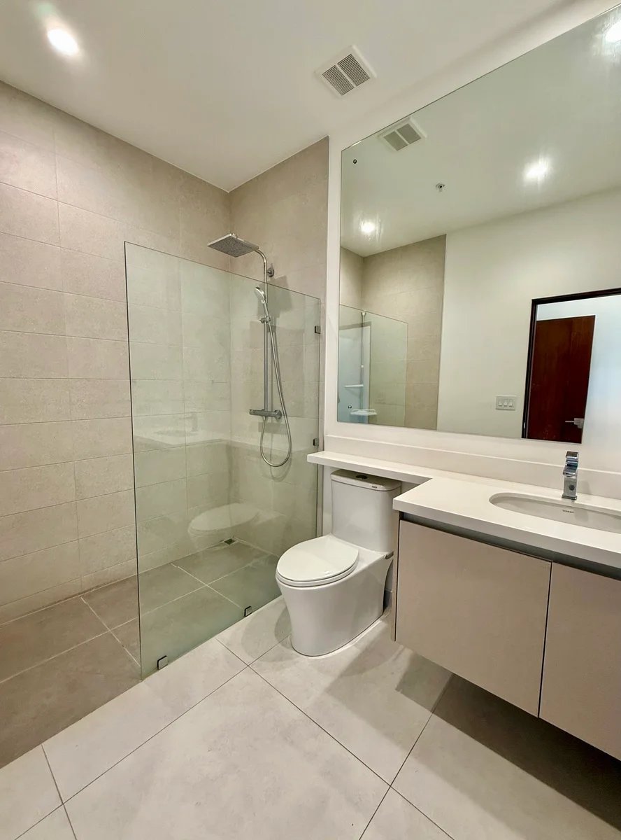 Contemporary Terrace Condo, Santa Ana, San Jose