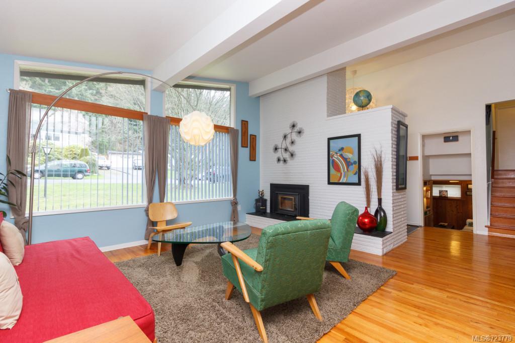 4337 Parkside Cres