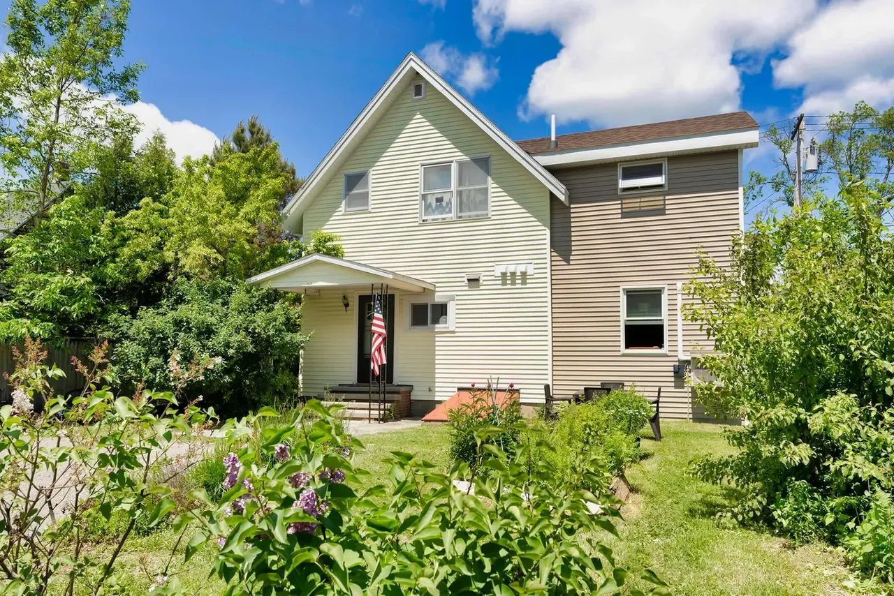 New Listing! 1 Wayman Lane, Bar Harbor, ME 04609 – $745,000