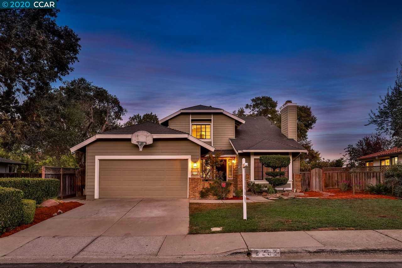 2282 Heritage Hills Dr