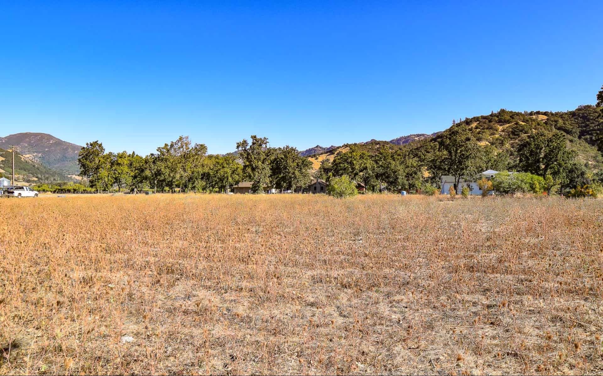 Premium One Acre Estate Site - SOLD