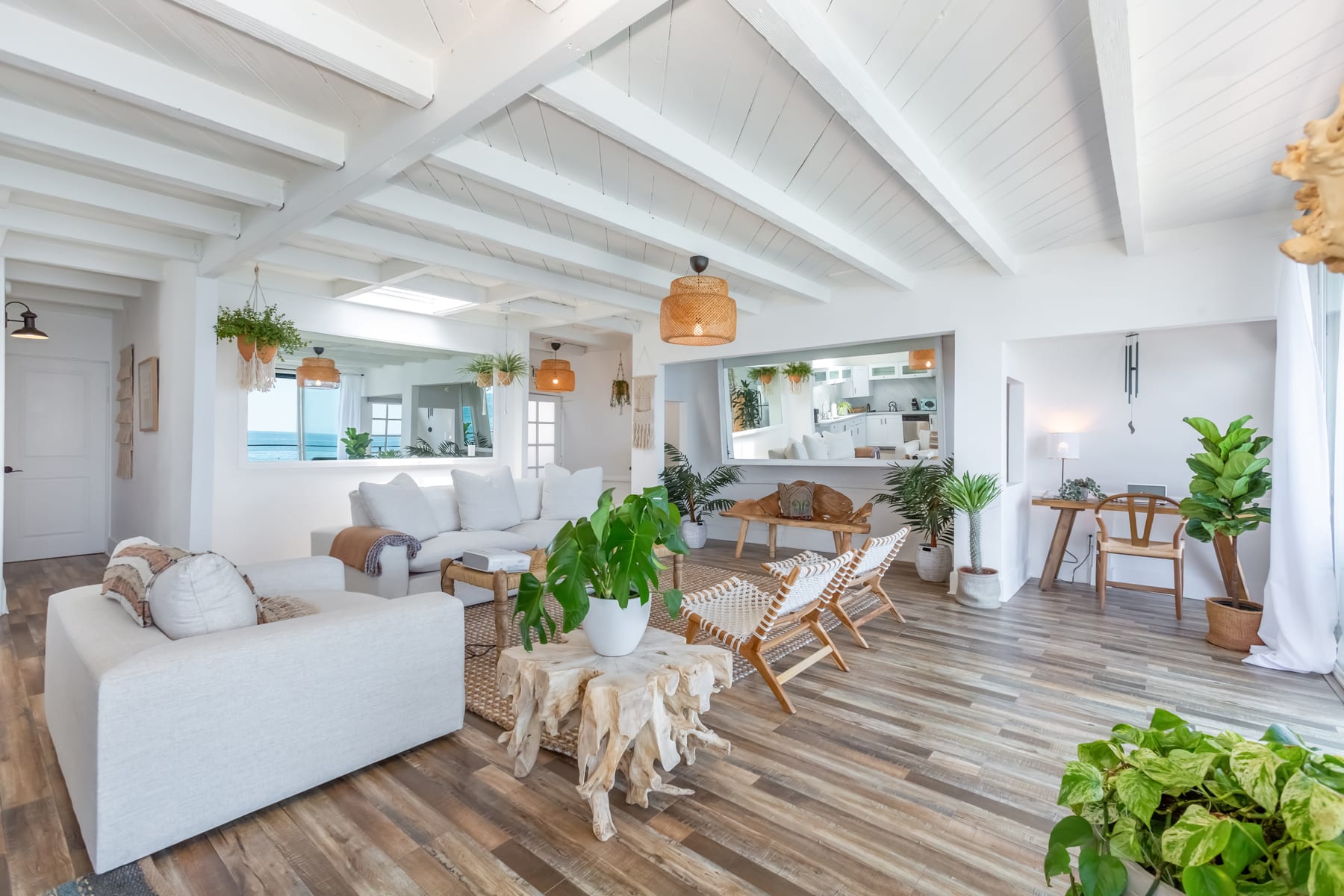 Casa del Mar by Oraklus