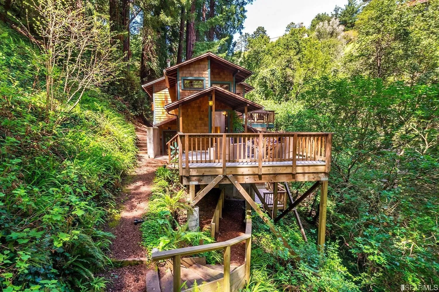 533 Tamalpais Drive