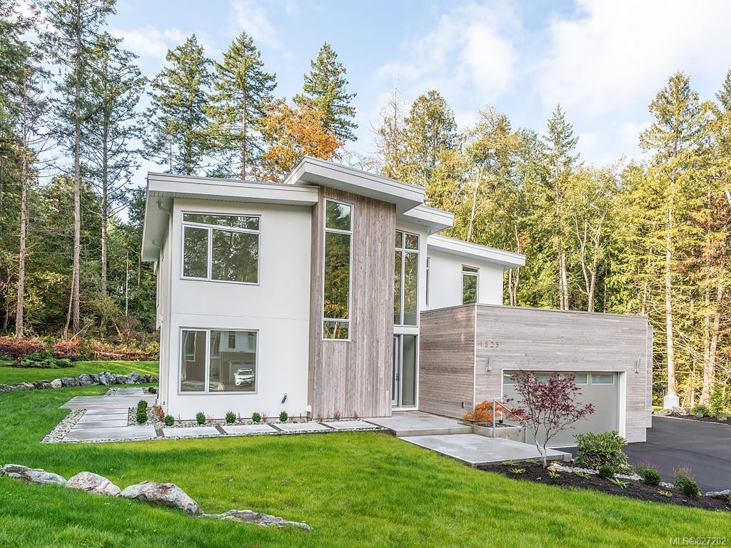 1525 Eagle Wy