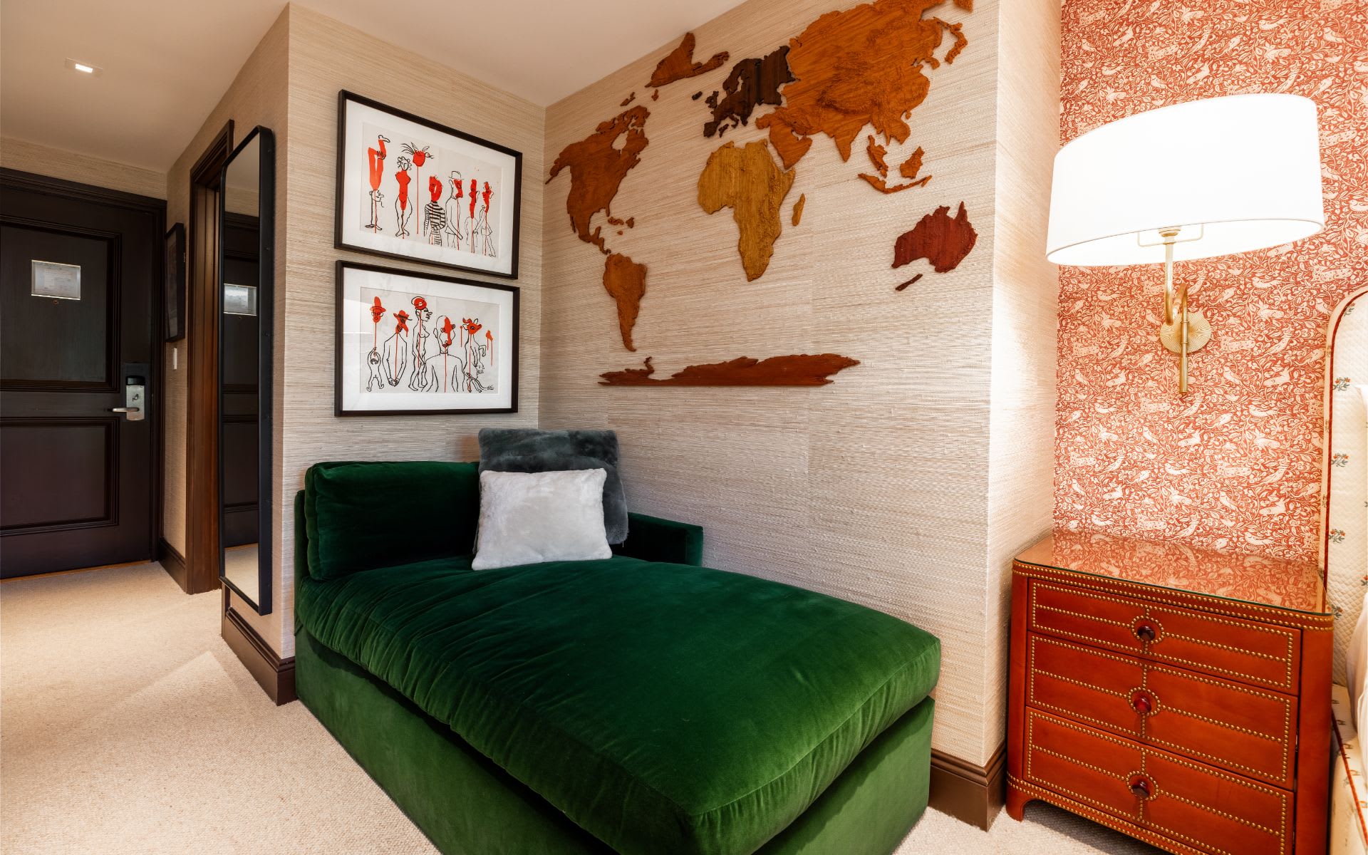 The Lodge at Vail Condominiums #521