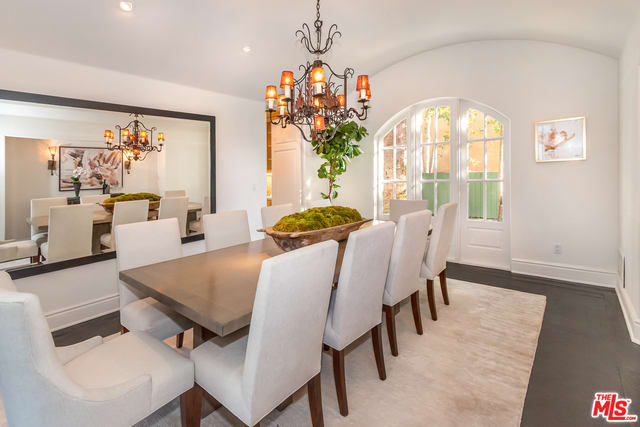 Oasis Opulent