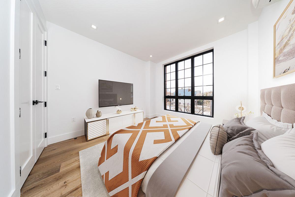 311 Franklin Avenue, Apt 2-A