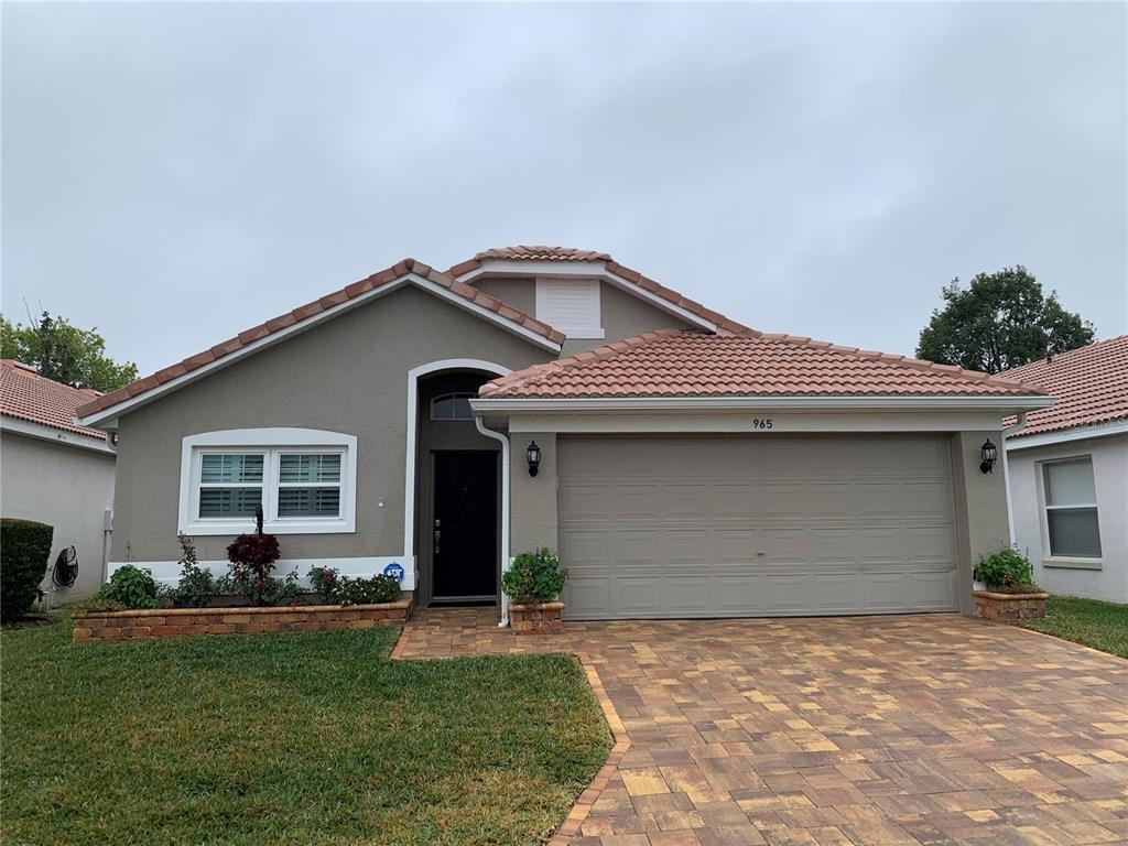 965 Glen Abbey Cir