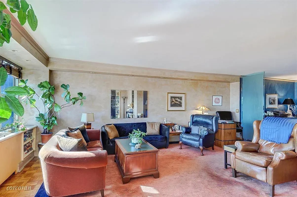 340 E 64th St, Apt 20J