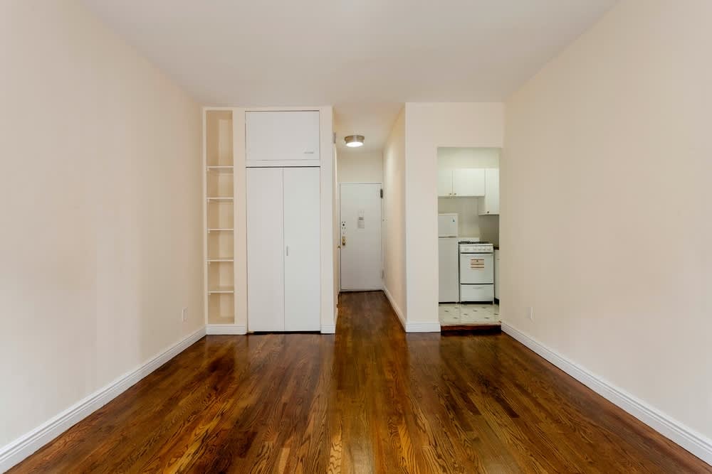 425 East 74th Street