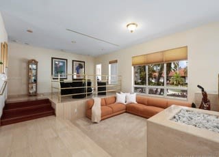 7700 SW 68th Ter