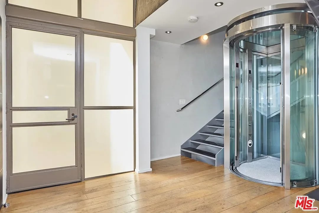 1719 Ocean Front Walk #5