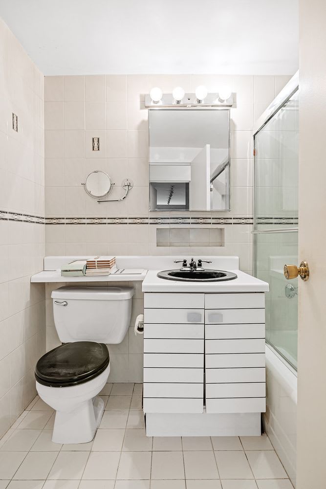 535 East 86th Street Unit 5D