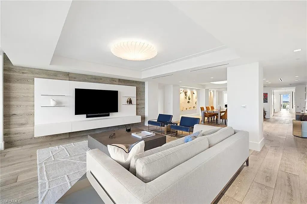 6897 Grenadier Blvd., #1002
