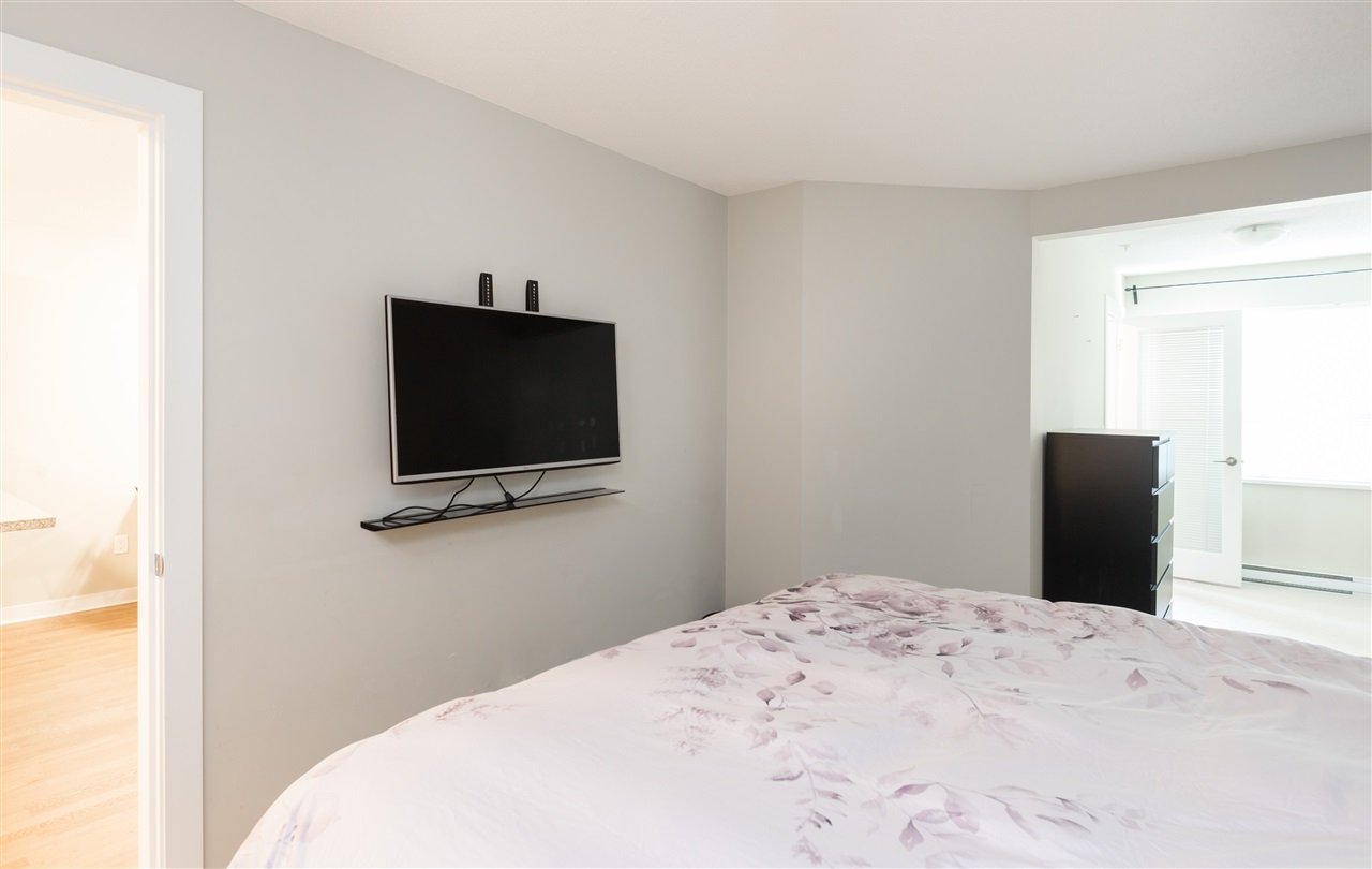108-6828 Eckersley Rd