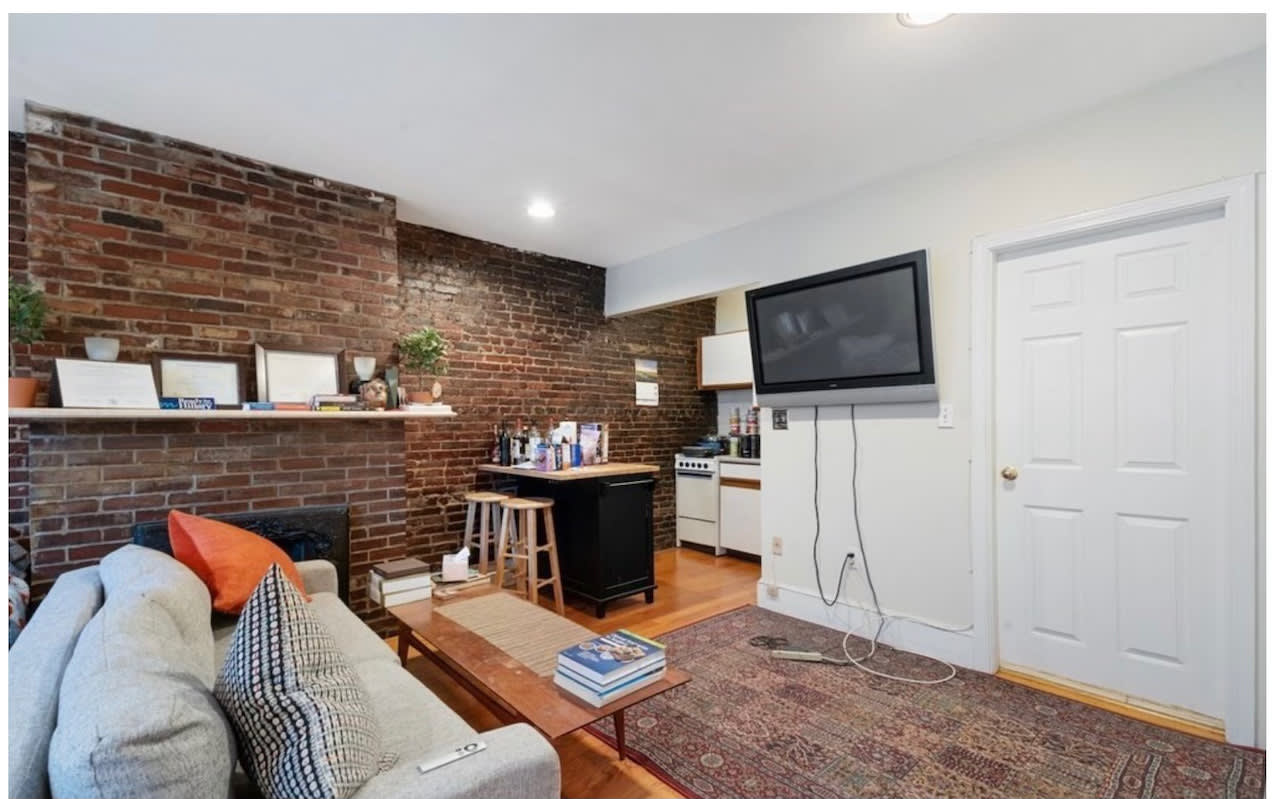 Tremont Street @ West Newton - Street Level Studio w. Laundry Next Door - Available JANUARY!