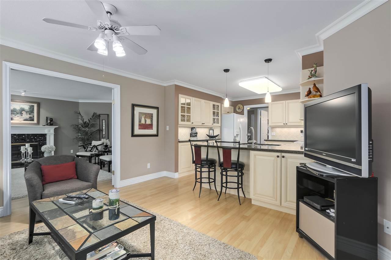 105-1675 Augusta Ave